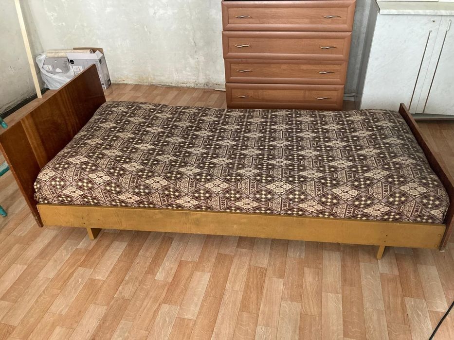 Кровать для дачи