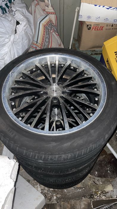 Продам диски с резиной R20 стояли на валфаер.
