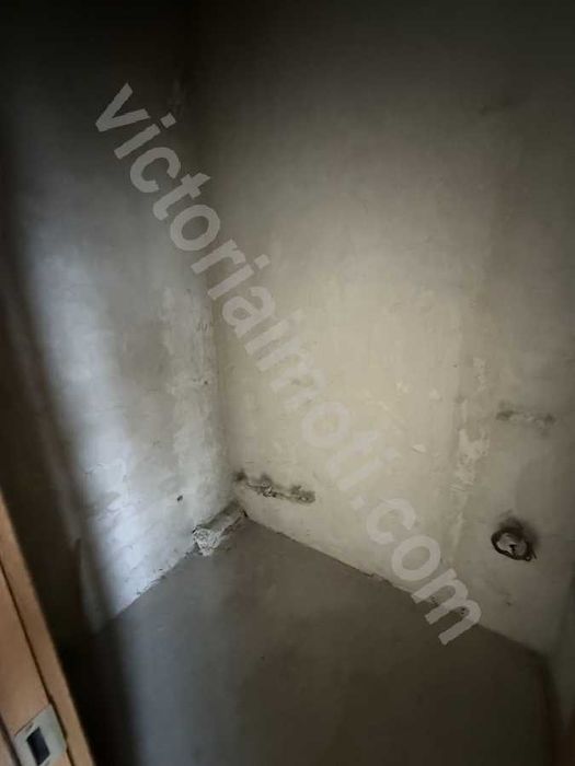 Продава се Магазин в Велико Търново, Център - 22 кв.м за 910 €/кв.м - Снимка #1