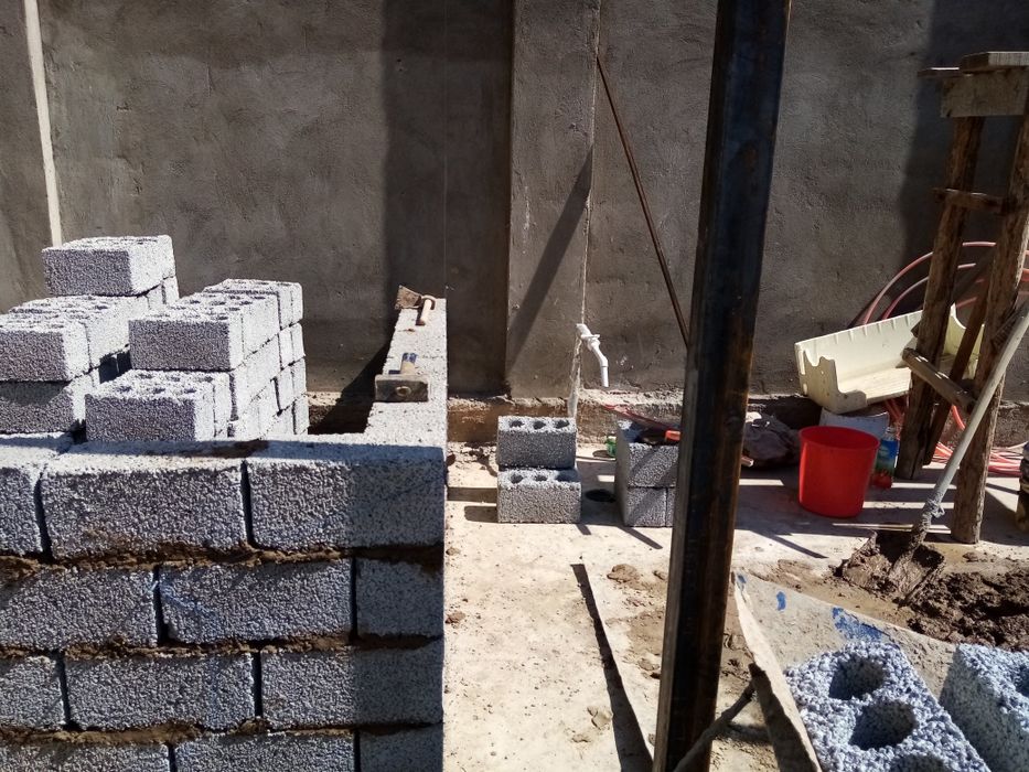 Шлакаблок,гишт стяшка, бетон ишларини киламиз.шлакаблок терамиз