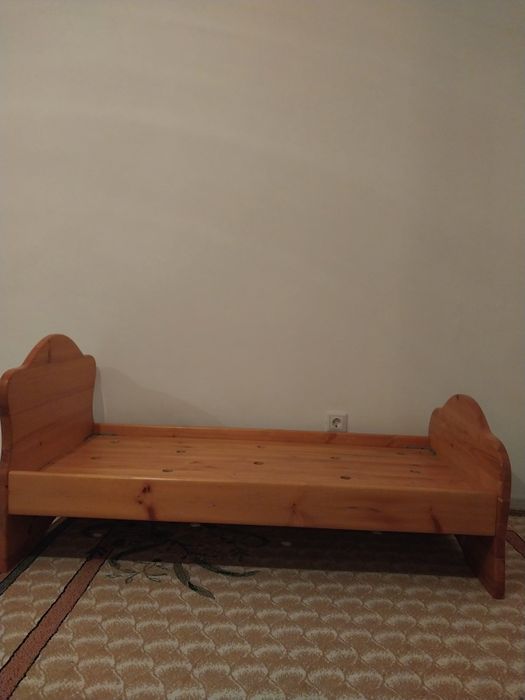 Продам детскую кровать.