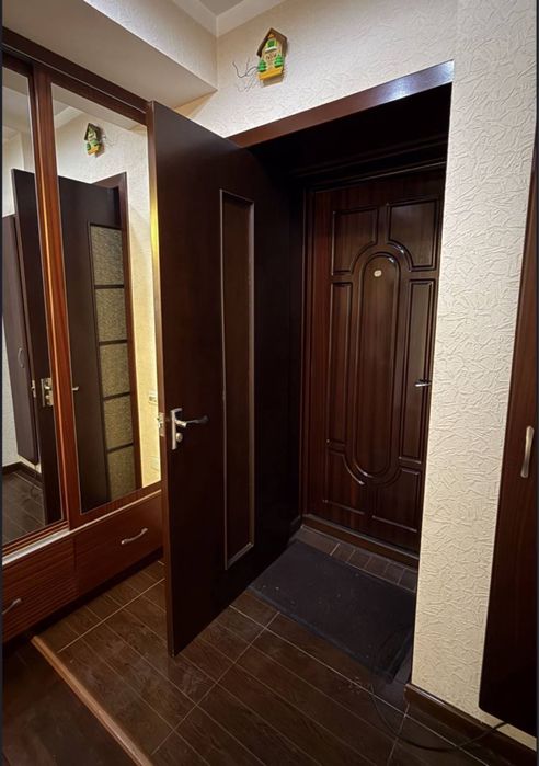 Юнусабадский район, массив Ц-6 Этаж: 4 из 4 Площадь: 60 м²