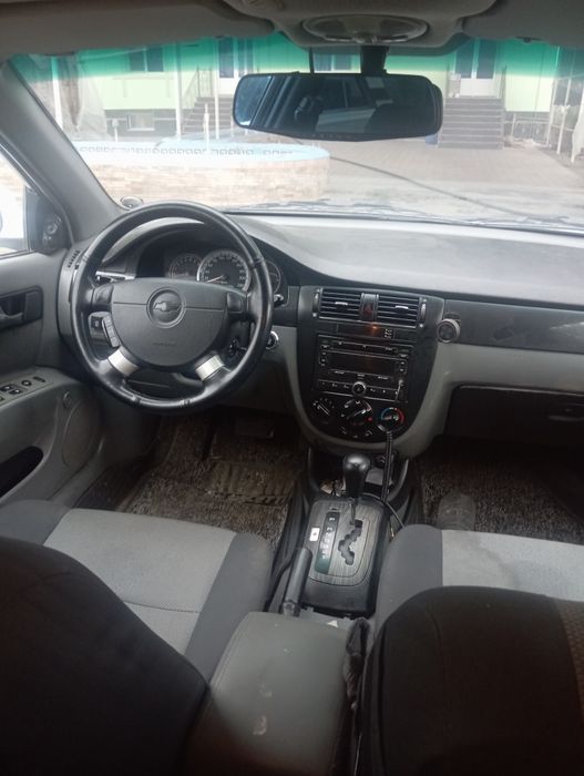 Lasetti 1.8 oq yili2011