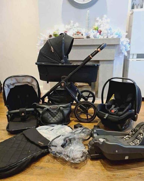 Carucior Venicci negru pentru bebelusi