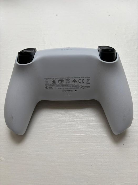 Продам джойстик Playstation 5 оригинал
