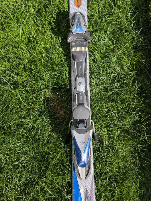 Vand schi/ski HEAD 163cm la pret de inchiriere 2-3 zile in Poiana :)