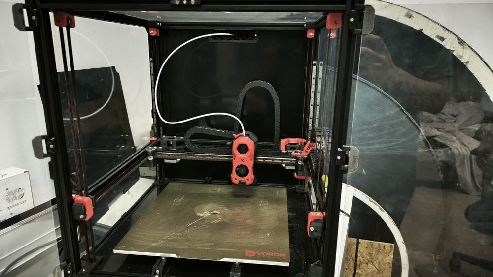 Imprimantă 3D Voron 2.4 (350x350 mm) - Kit asamblat + Bed cadou