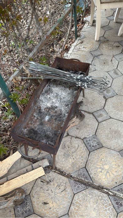 Мангал с 25 шт шампурами