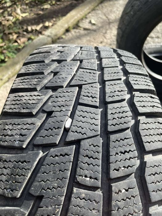 Продавам гуми  зимни