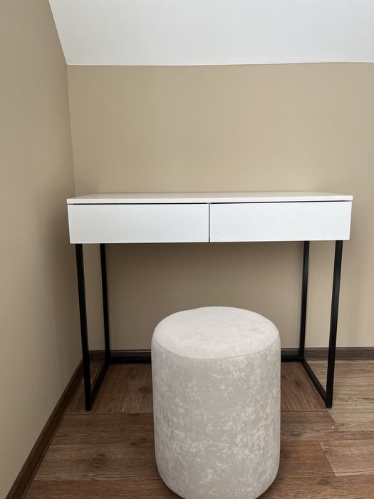 Туалетный столик