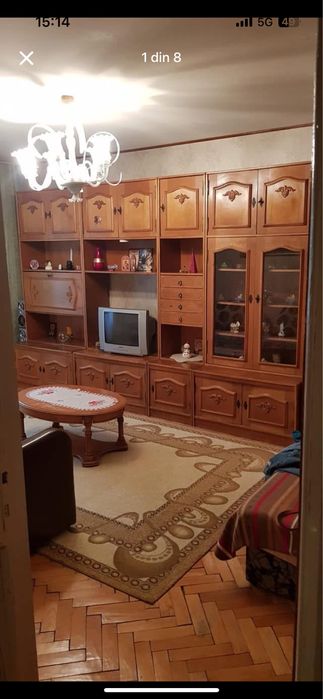 Vand apartament 3 camere..