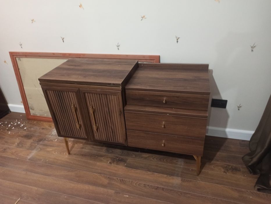 . Разборка и сборка мебели. Мелкий ремонт мебели . Мебельщик ...