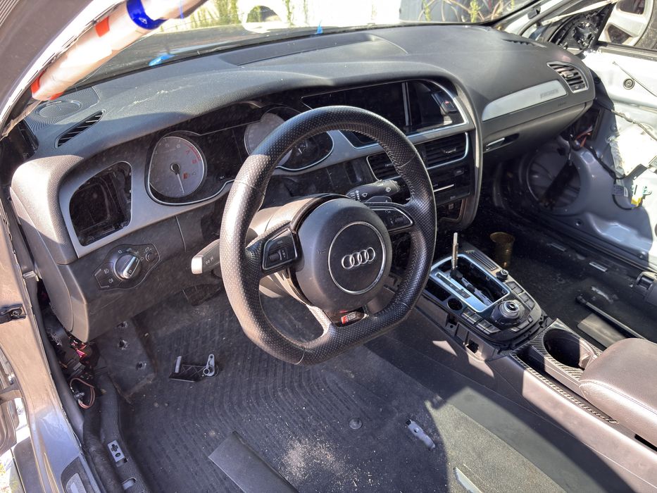 Audi S4 B8 на части