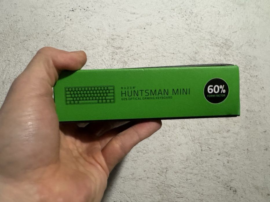 Нова Геймърска механична клавиатура RAZER HUNTSMAN MINI PURPLE Switch