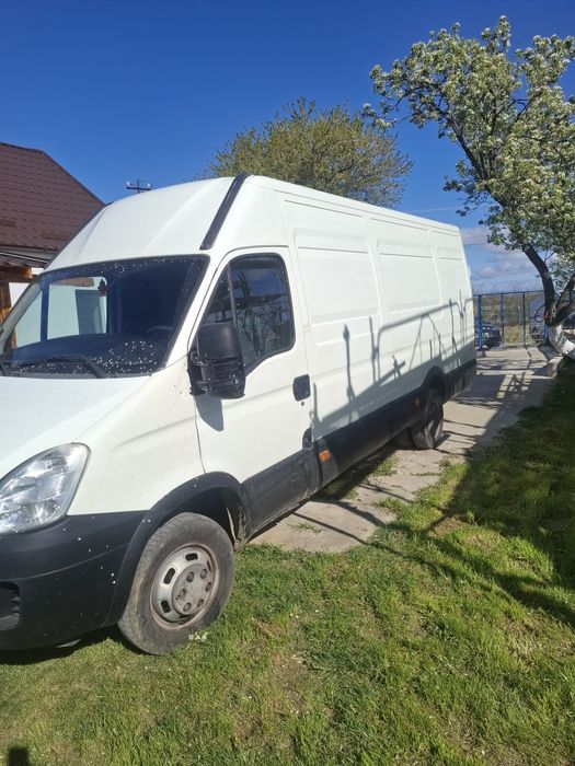 Vând duba iveco daily 2.3 hpi