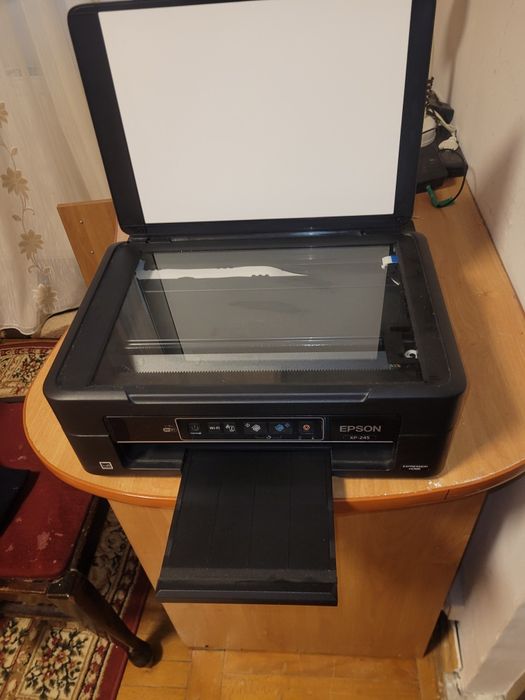 Vând imprimantă Epson xp245