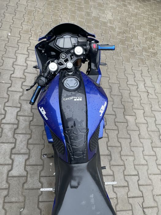 Yamaha YZF R125 2015