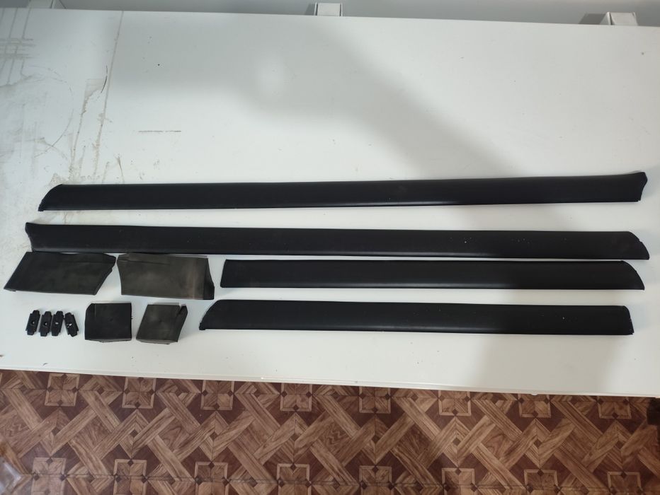 Молдинги гольф 3 дверные