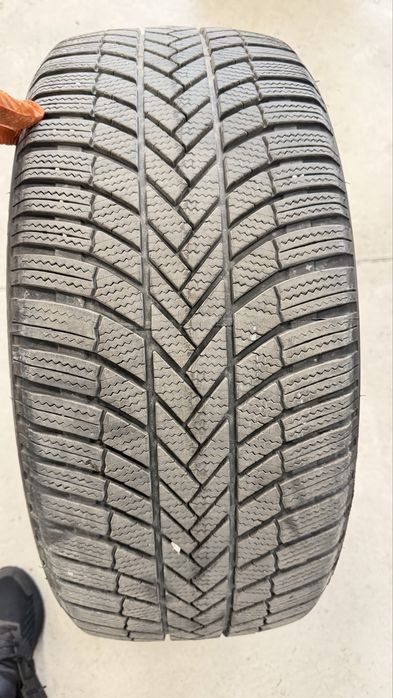 Продавам гуми . Bridgestone Blizzak 245/50/18