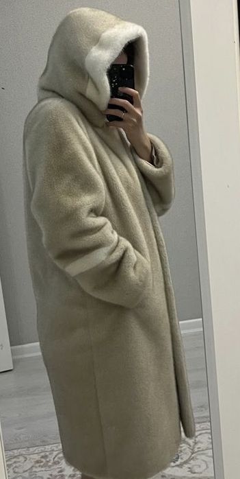 Продам эко шубу ……