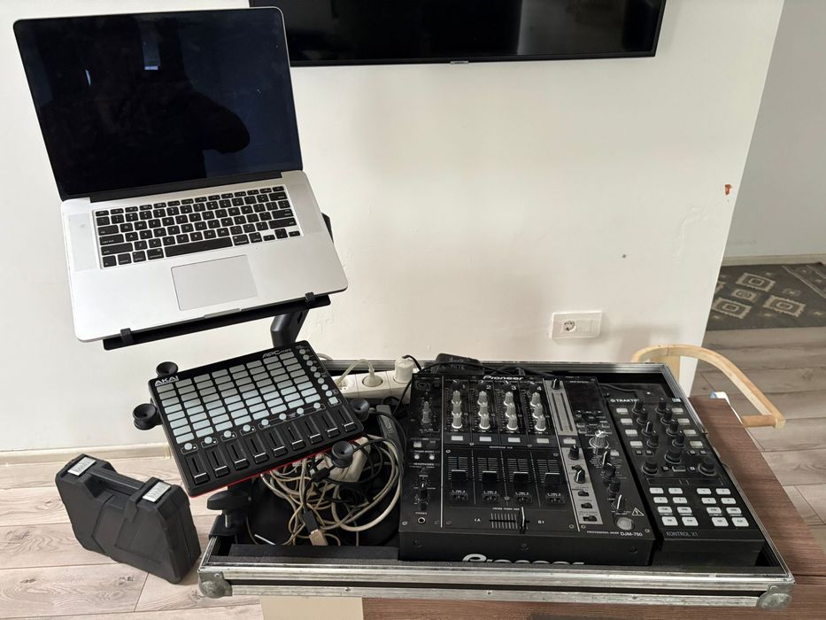 Pioneer DJM 750, Traktor X1 MK2, fly case pachet complet plug&play