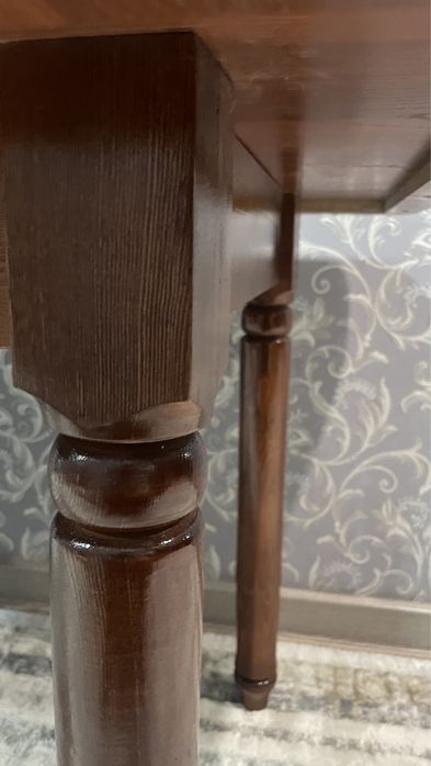 Продам кухонный стол