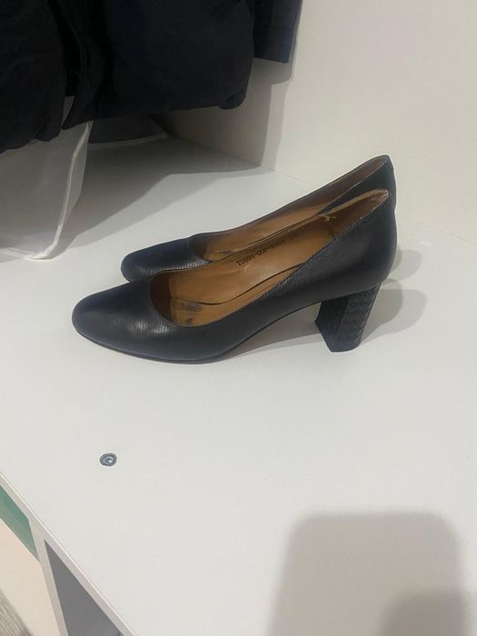 Продам туфли женские
