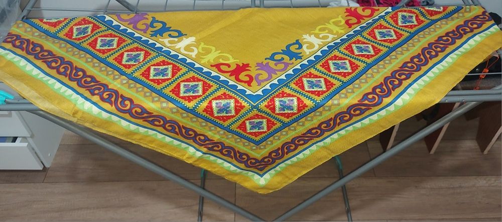 платки Hermes,новые