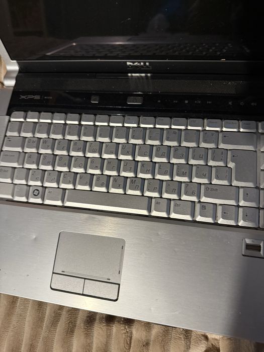 Лаптоп DELL + чанта