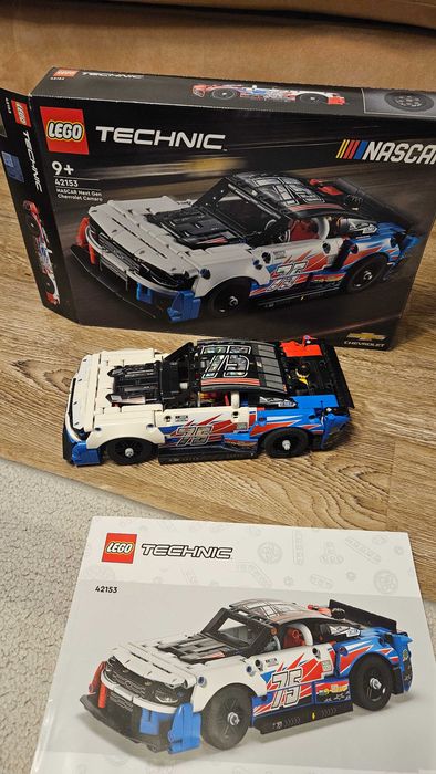 LEGO  NASCAR Next Gen Chevrolet Camaro ZL1  Cod 42153