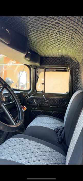 Zil 131 sotiladi Parkent
