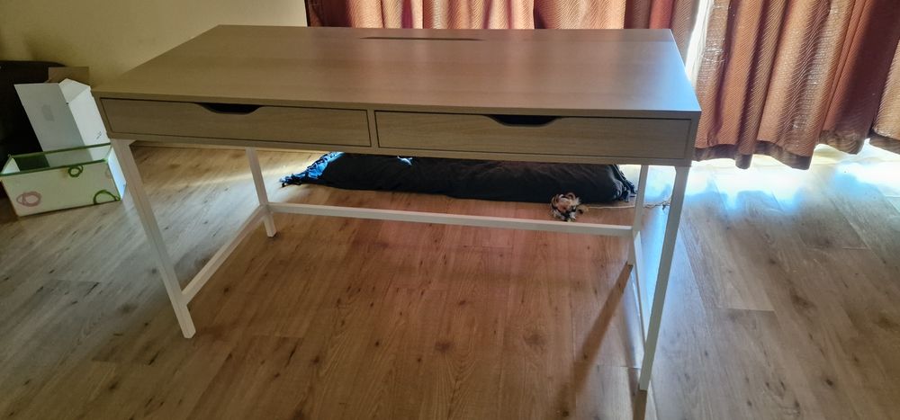 Бюро  IKEA  ALEX