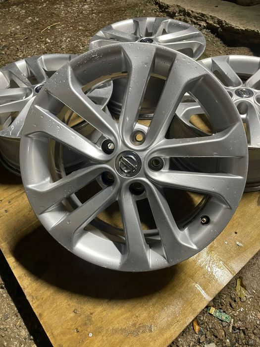 Срочно продам шикарные диски  в идеале.,