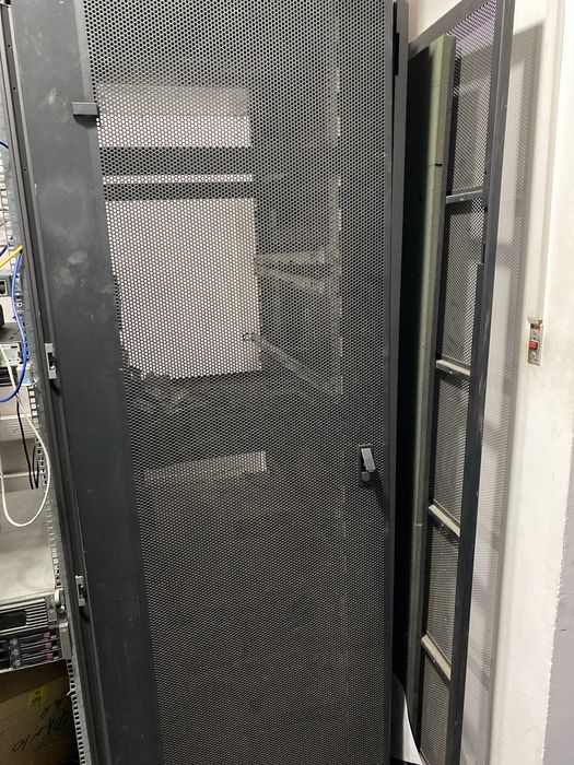 Шкаф серверный для офиса