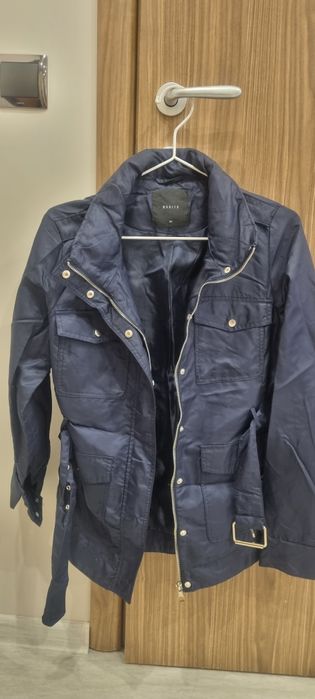 Дамско тънко яке Mohito