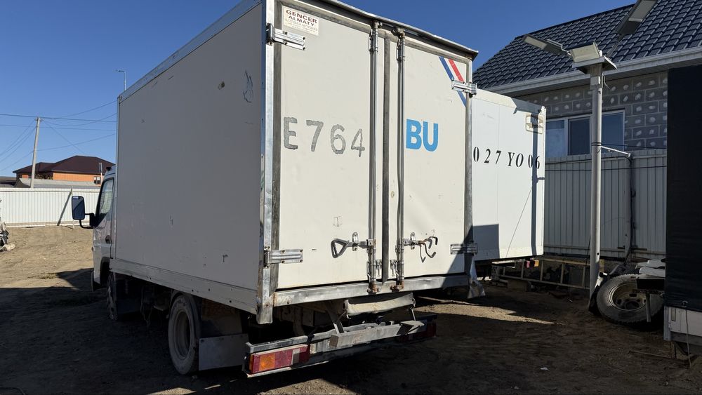Mitsubishi Fuso Canter 2010