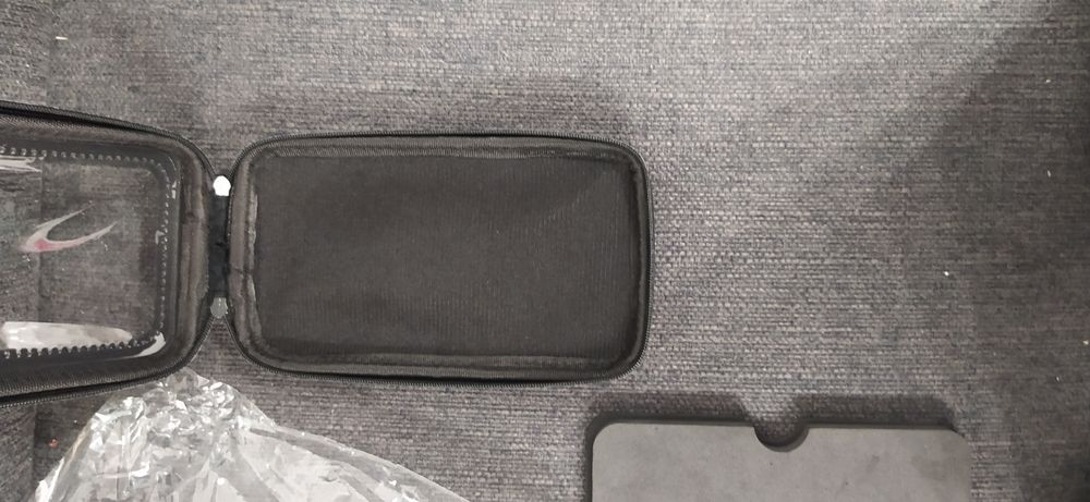 Велосипеден калъф-поставка за телефон