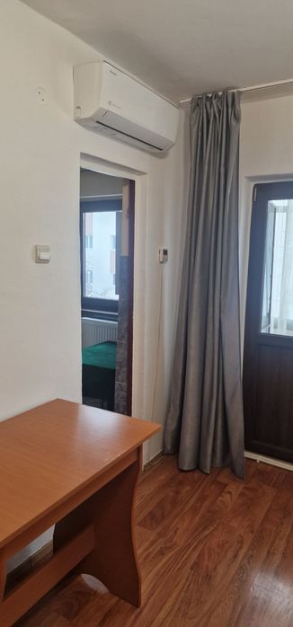 Inchiriez garsoniera