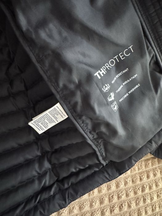 Новая женская куртка tommy hilfiger