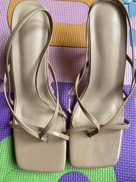 Sandale toc bej elegante 38