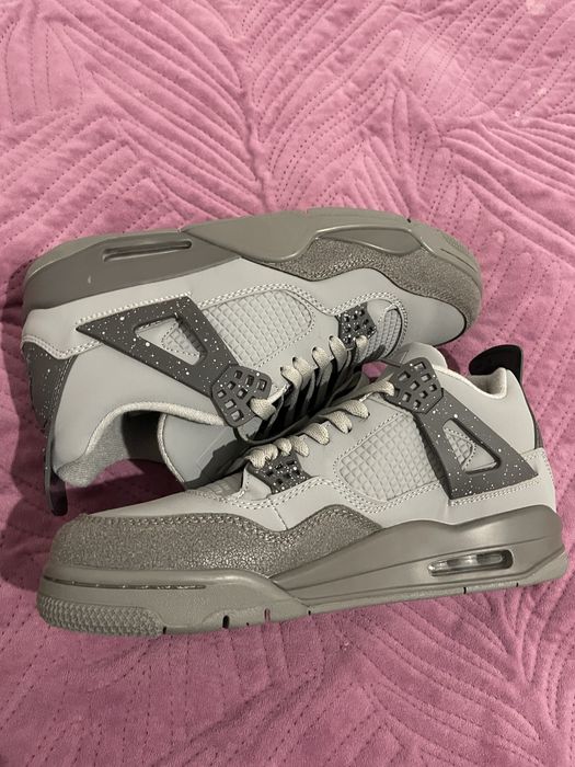 Air Jordan 4 Smoke Grey