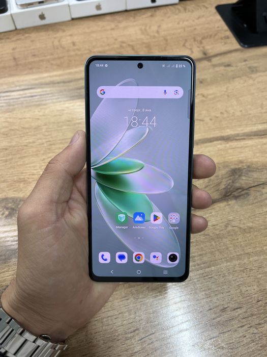 Телефон Vivo V27e