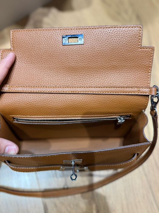 Сумка сатылады.