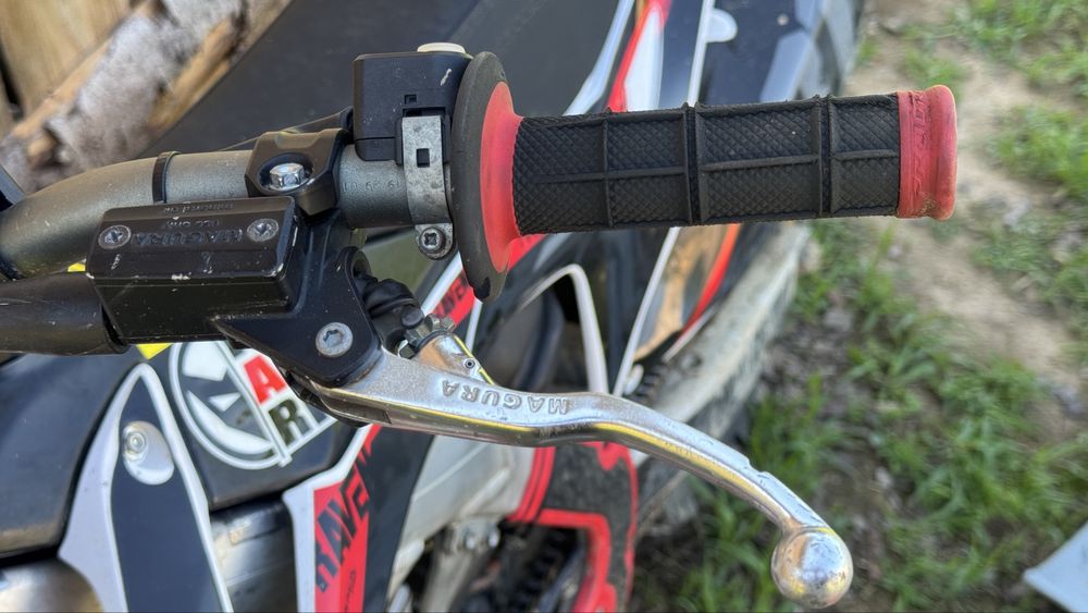 Vand/schimb Honda CRF 450R  - ingrijit si bine echipat