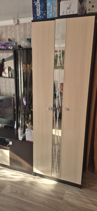 Продам стенку в зал