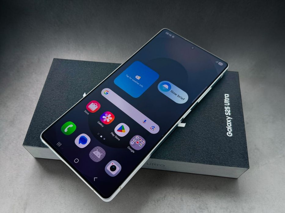 Samsung Galaxy S25 Ultra 512GB 12RAM Silverblue Titanium 100% Батерия! Перфекен! Гаранция!