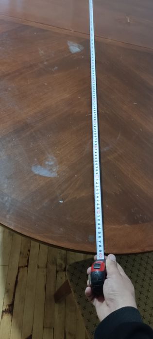 Стол гостевой из красного дерева