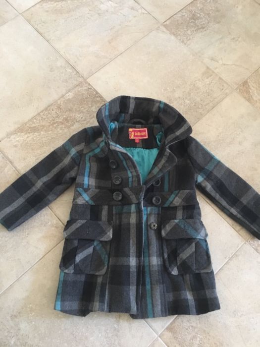 Haina fetita 3- 4 ani palton impecabil ca nou foarte frumos