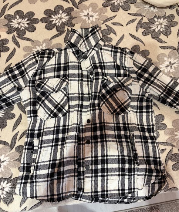 Риза носена е 2 пъти