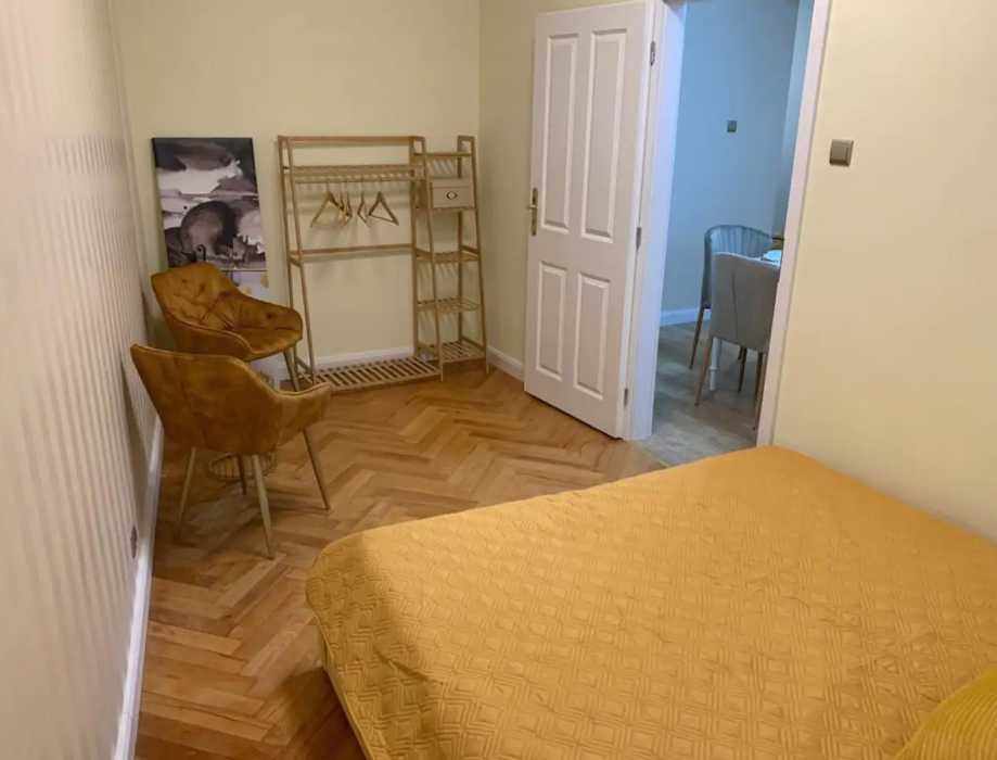 Дава се под наем Двустаен апартамент в Пловдив, Кючук Париж - 67 кв.м за 280.5 € - Снимка #2